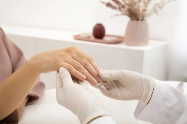 Unhas Amareladas: Quais são as causas?